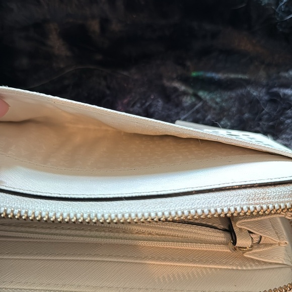 Kate Spade Cream Laser-Cut Wallet - Picture 6 of 7